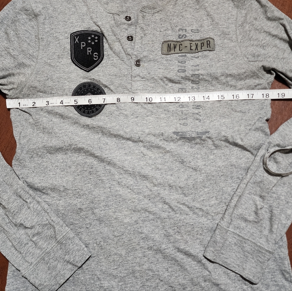 Express Gray Graphic Tee - Picture 6 of 8